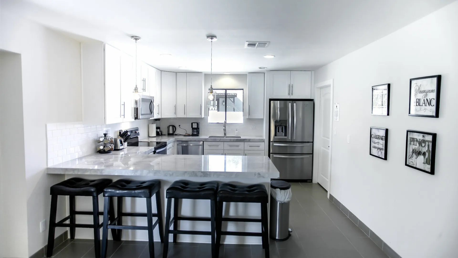 Apartamento Monterosa - 4 Bedroom Home - Scottsdale